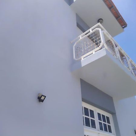 Vivenda Com Patio, No Coracao Do Mindelo 빌라 외부 사진