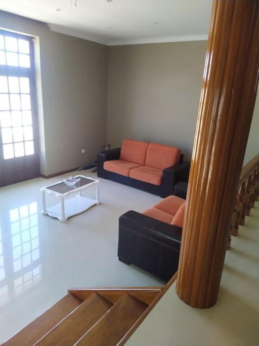 Vivenda Com Patio, No Coracao Do Mindelo 빌라 외부 사진