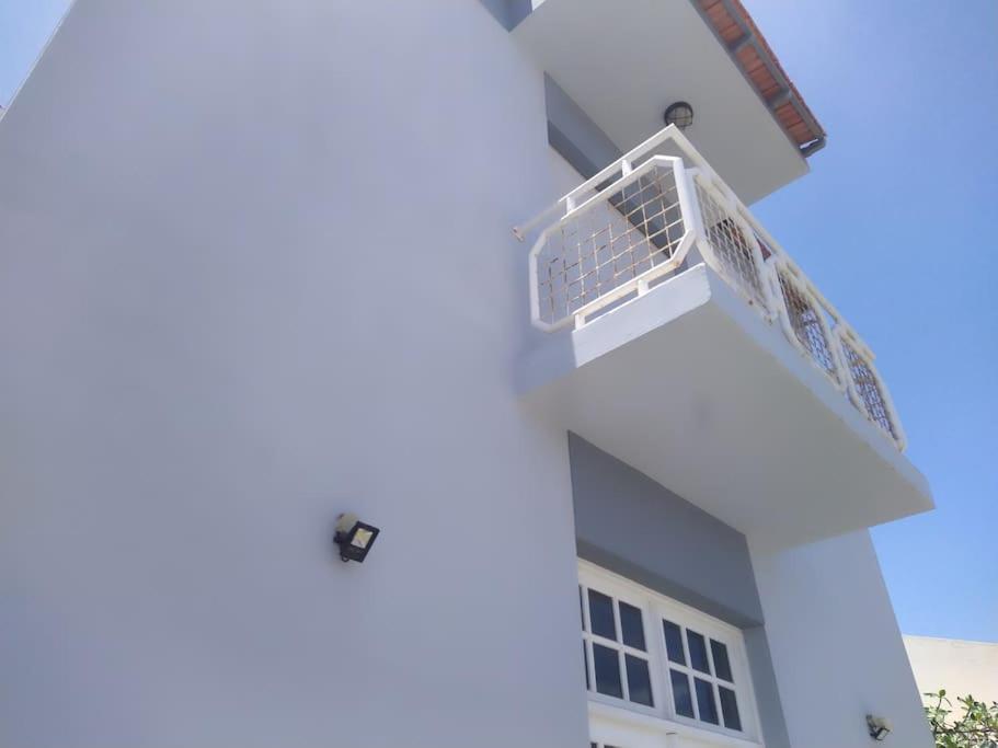 Vivenda Com Patio, No Coracao Do Mindelo 빌라 외부 사진